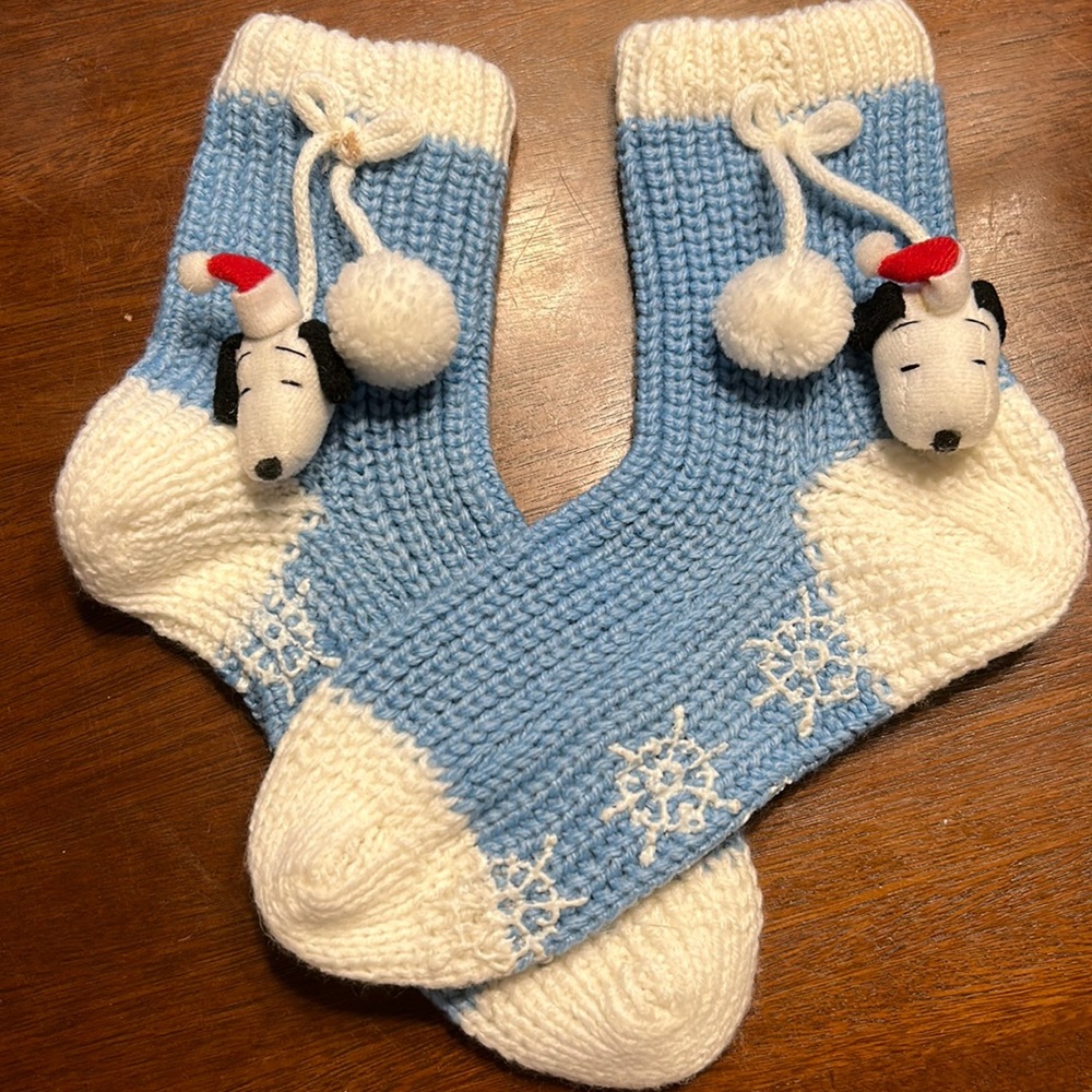 Knit snoopy socks